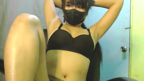 _lilies_gigi_ online show from 02-22-26, 11:36