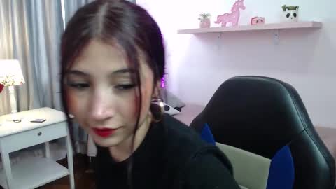 Snapshot of _linrose_ chatting on 03-12-26, 08:26 linrose online show from 03-12-26, 08:26