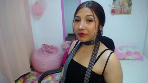   linrose   online show from 03-26-26, 06:24