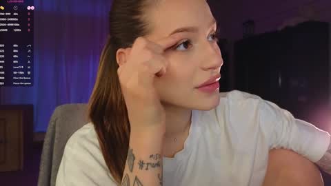 Snapshot of _lisaalisa_ chatting on 01-31-25, 02:28 Alice online show from 01-31-25, 02:28