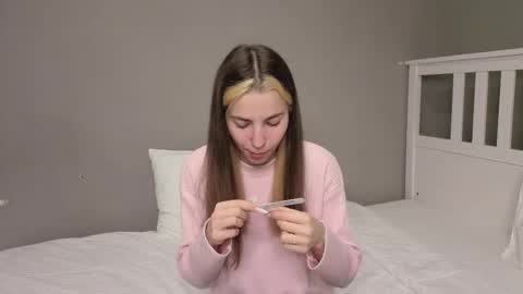 Emma online show from 11-23-25, 09:20