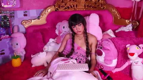 _little_glrl_ online show from 02-10-26, 10:19