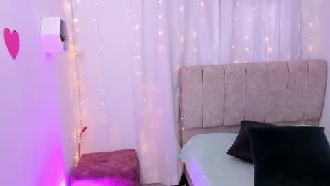 Snapshot of _little_ivy chatting on 01-29-25, 07:43 Ivy 3 online show from 01-29-25, 07:43