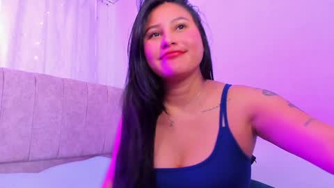 Snapshot of _little_ivy chatting on 02-01-25, 04:54 Ivy 3 online show from 02-01-25, 04:54