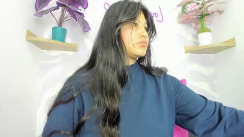 Snapshot of _little_ivy chatting on 09-27-25, 11:59 Ivy 3 online show from 09-27-25, 11:59