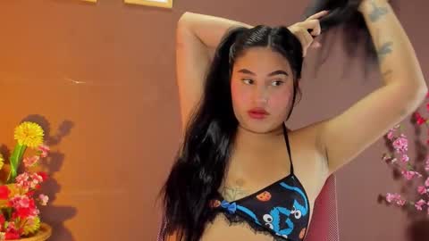 Snapshot of _little_ivy chatting on 11-24-25, 08:08 Ivy 3 online show from 11-24-25, 08:08