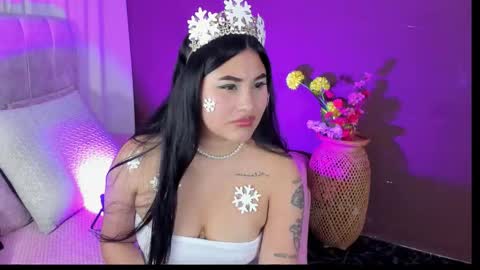 Snapshot of _little_ivy chatting on 12-04-25, 07:44 Ivy 3 online show from 12-04-25, 07:44