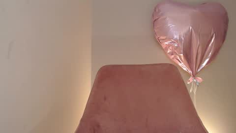 Mila  online show from 01-30-25, 10:08