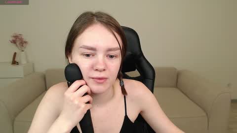  My name is lina Lush is activePrivate is Open online show from 04-06-26, 05:36