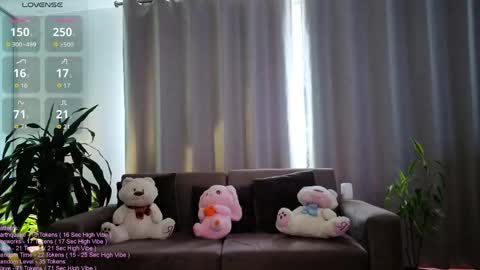 Snapshot of _littlesammy chatting on 06-09-26, 07:03 Sammy online show from 06-09-26, 07:03