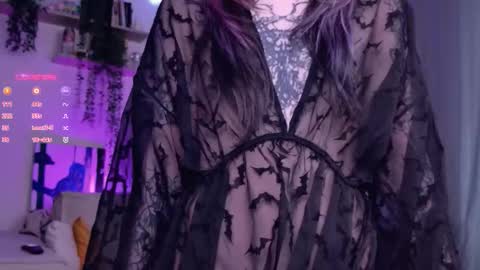 Lolly online show from 12-23-25, 09:51