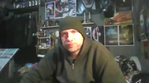 Snapshot of _longfellow chatting on 11-27-25, 08:27 That guy online show from 11-27-25, 08:27