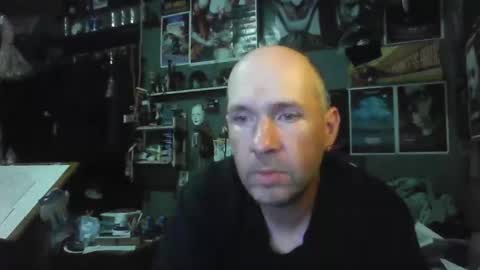Snapshot of _longfellow chatting on 05-06-26, 03:46 That guy online show from 05-06-26, 03:46