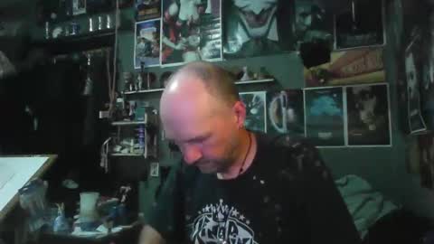 Snapshot of _longfellow chatting on 05-08-26, 03:50 That guy online show from 05-08-26, 03:50