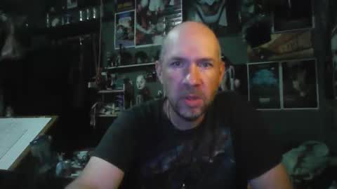 Snapshot of _longfellow chatting on 05-13-26, 01:30 That guy online show from 05-13-26, 01:30
