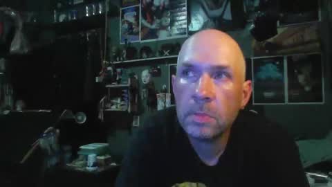Snapshot of _longfellow chatting on 05-21-26, 04:19 That guy online show from 05-21-26, 04:19