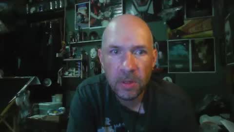 Snapshot of _longfellow chatting on 05-26-26, 04:03 That guy online show from 05-26-26, 04:03