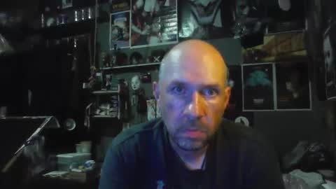 Snapshot of _longfellow chatting on 05-27-26, 01:57 That guy online show from 05-27-26, 01:57