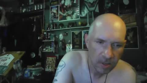 Snapshot of _longfellow chatting on 06-03-26, 04:34 That guy online show from 06-03-26, 04:34