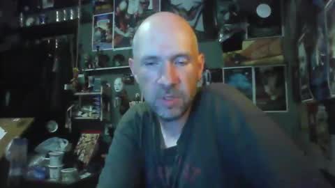 Snapshot of _longfellow chatting on 06-09-26, 04:46 That guy online show from 06-09-26, 04:46