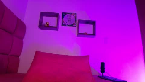 Lorrayne online show from 01-13-25, 11:52