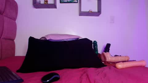 Lorrayne online show from 01-22-25, 11:56