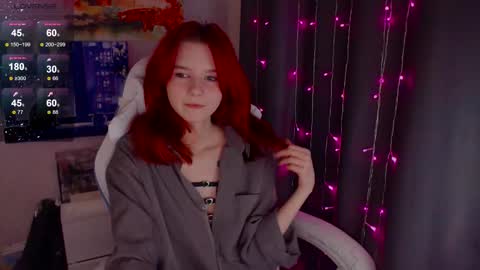 Lu online show from 12-14-25, 07:07