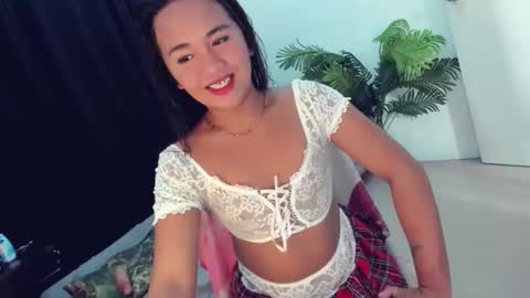 _lovelyyan69_ online show from 11-21-25, 04:44
