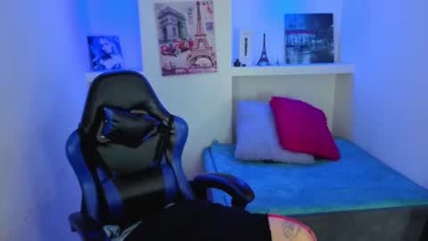 Lucia online show from 09-25-25, 08:23