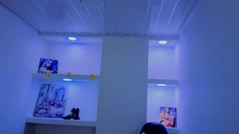 Lucia online show from 03-08-26, 02:04