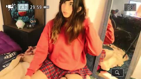 Snapshot of _lucy_white_ chatting on 10-18-25, 03:09 Lucy online show from 10-18-25, 03:09