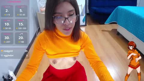 Lucy  online show from 01-18-25, 03:42