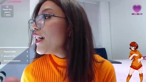 Lucy  online show from 01-30-25, 04:06