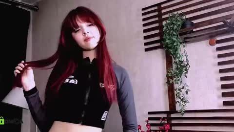 _lucystars online show from 11-18-25, 02:54