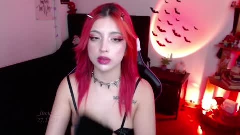 Queen.  Help me reach 100 thumbs up  online show from 12-27-24, 10:26