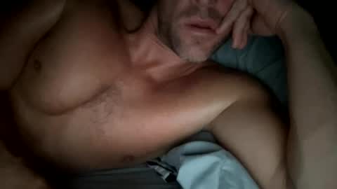 Snapshot of _lululeo_ chatting on 10-08-25, 04:32 _lululeo_ online show from 10-08-25, 04:32