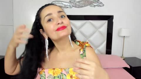  luna  sweet  online show from 01-16-25, 03:34