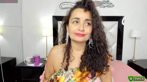  luna  sweet  online show from 01-16-25, 09:37