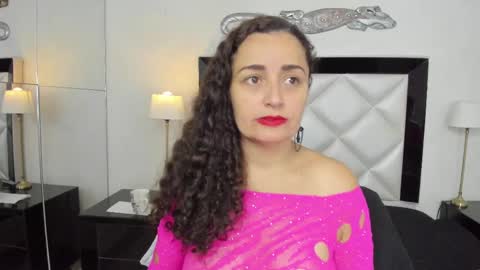  luna  sweet  online show from 03-08-25, 04:01