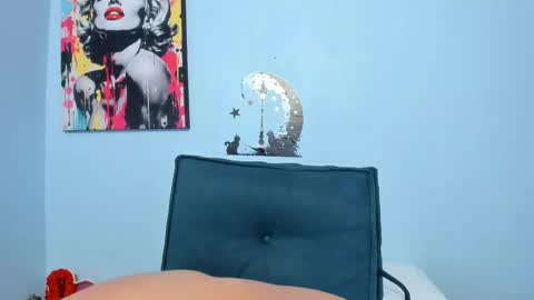 Snapshot of _luna__sweet_ chatting on 05-18-26, 01:45 luna sweet online show from 05-18-26, 01:45