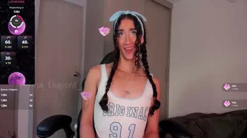 Snapshot of _luna_dupont_ chatting on 11-22-25, 02:49 Luna online show from 11-22-25, 02:49