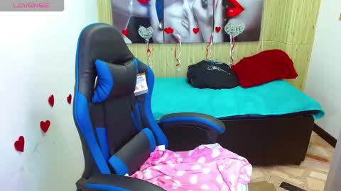 luna torres online show from 02-18-26, 05:03