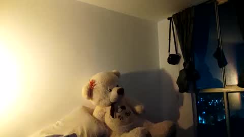 Snapshot of _lunaa__ chatting on 12-03-24, 04:25 _lunaa__ online show from 12-03-24, 04:25