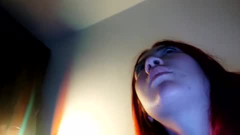 Snapshot of _lunaa__ chatting on 12-21-24, 04:19 _lunaa__ online show from 12-21-24, 04:19