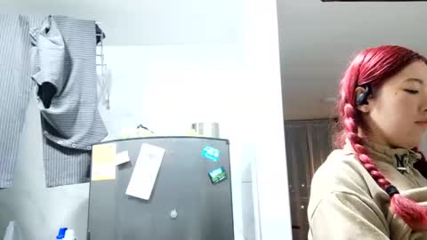 Snapshot of _lunaa__ chatting on 01-16-25, 02:51 _lunaa__ online show from 01-16-25, 02:51