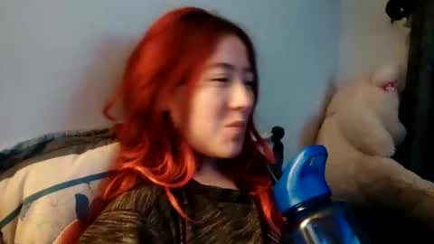 Snapshot of _lunaa__ chatting on 02-12-25, 07:44 _lunaa__ online show from 02-12-25, 07:44