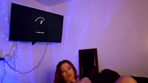 Snapshot of _lunaa__ chatting on 10-09-25, 05:05 _lunaa__ online show from 10-09-25, 05:05