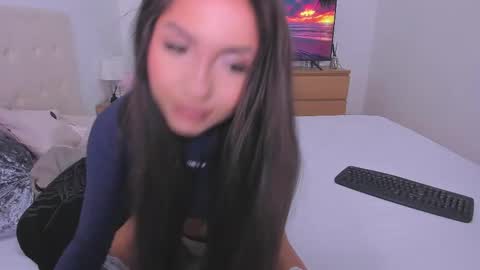 Lynna online show from 11-30-25, 10:03