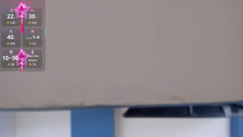 Snapshot of _lyuhasvart_ chatting on 10-29-25, 10:28 online show from 10-29-25, 10:28