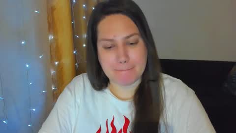 Snapshot of _madalexa_ chatting on 01-17-26, 01:54 Alexa online show from 01-17-26, 01:54
